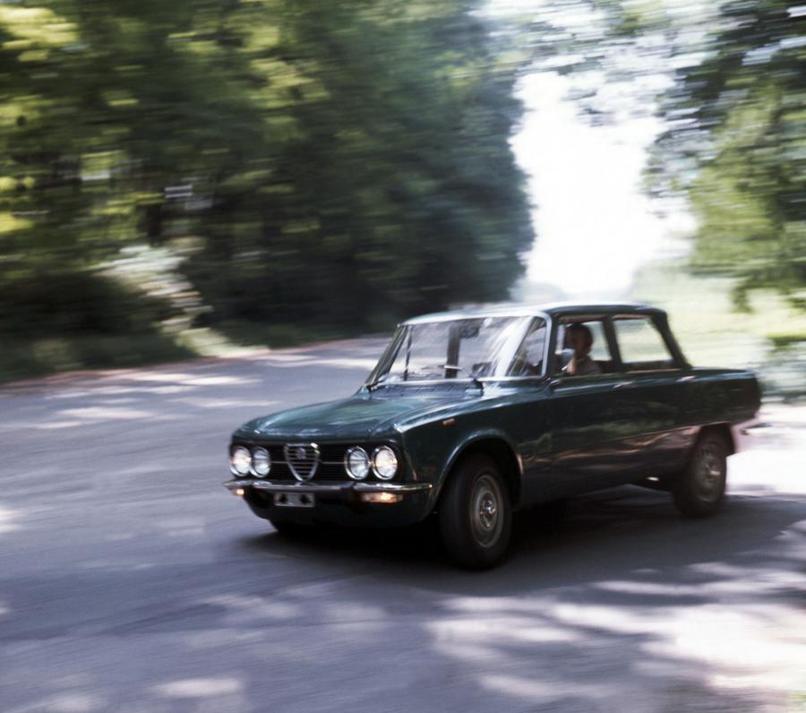  Alfa Romeo Giulia Nuova Super Diesel (115.40) 1976 года  (фото 2 из 13)